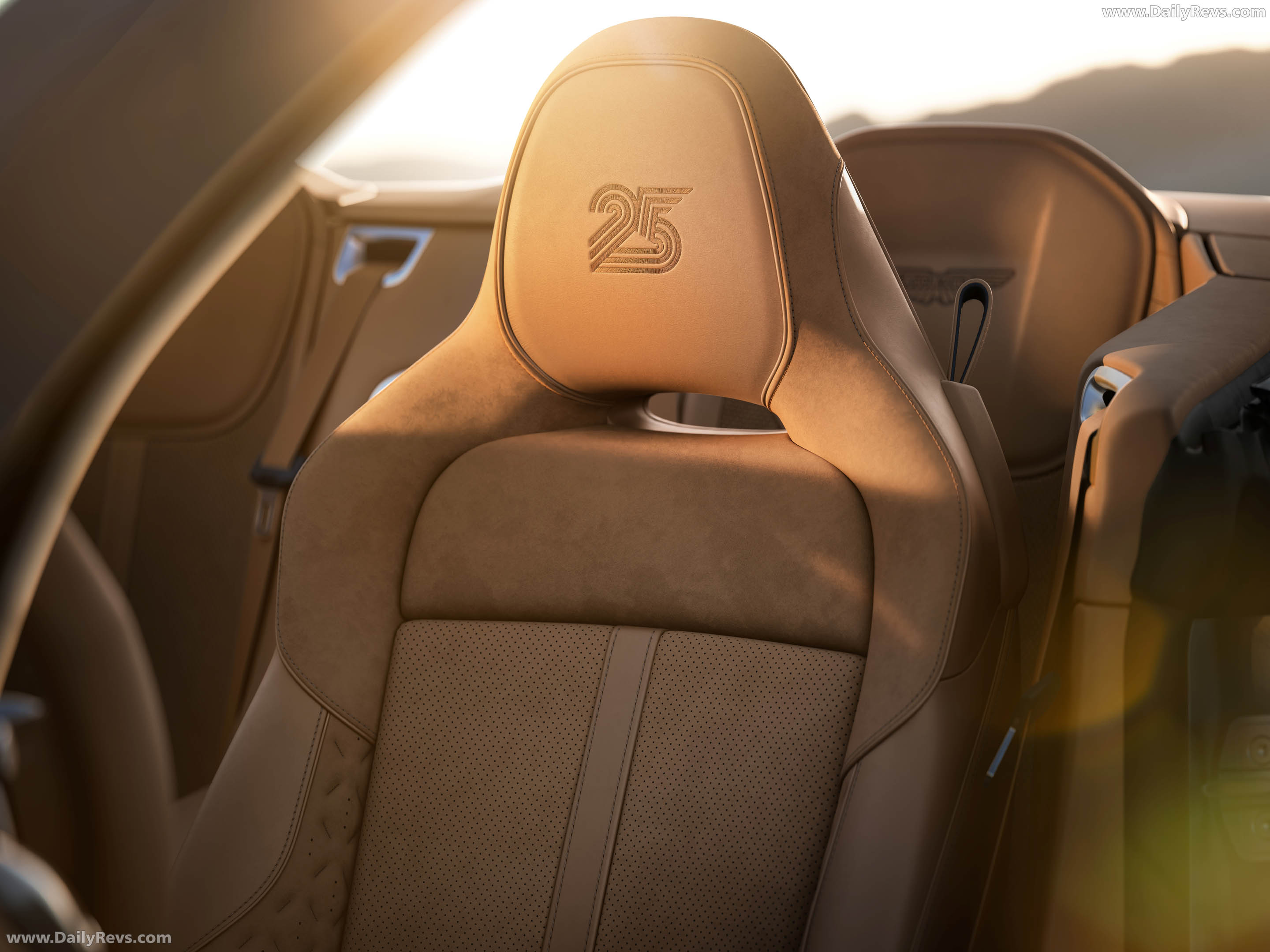 2026 Aston Martin Vanquish 25 Interior